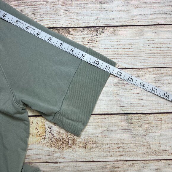 Athleta Sage Green V-Neck Short Sleeve Sweatshirt Top X-Large Womens - Picture 3 of 13